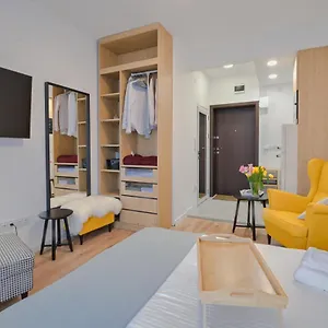  Apartment Cosy And Stylish Studio Next To Sofia's Central Market Hall